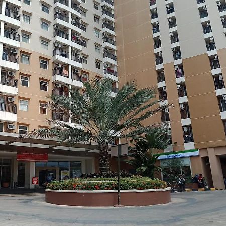Sopian Apartemen Depok Esterno foto